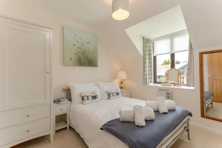 44 Upper Stables photo 4