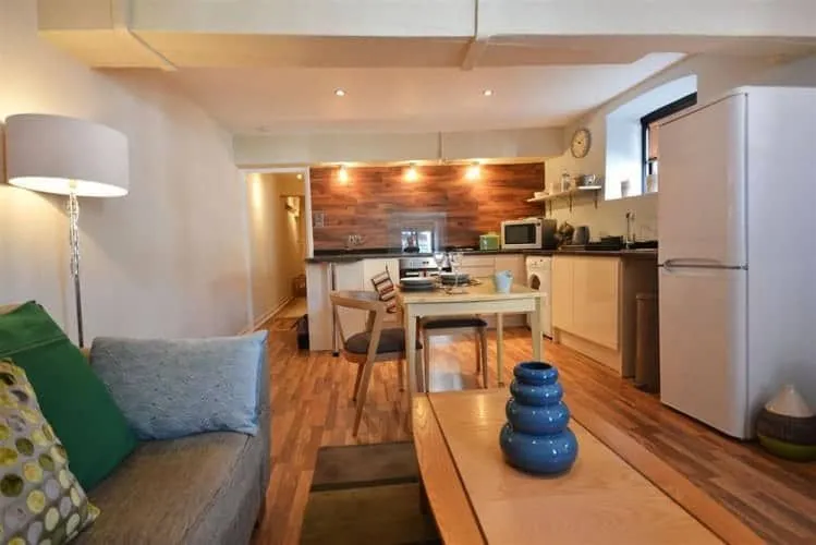 Apartment 1 – Buller House